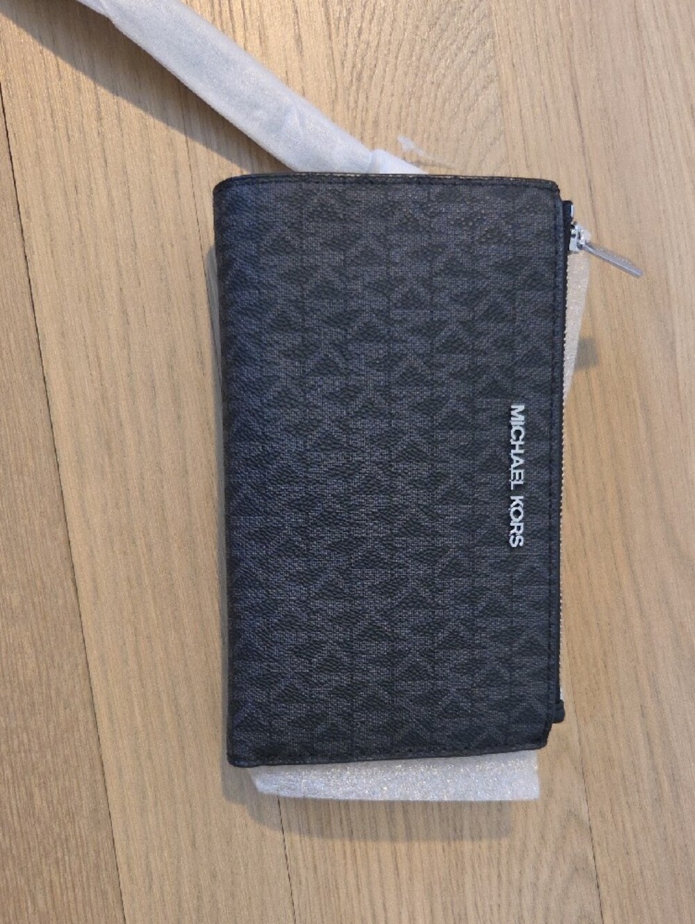 Michael Kors Black Signature Zip Wristlet - Picture 11 of 11